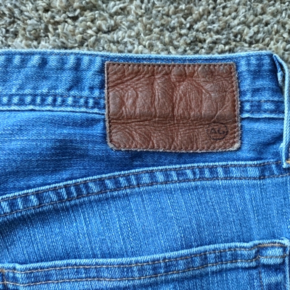 Men's AG blue jeans 33x34
